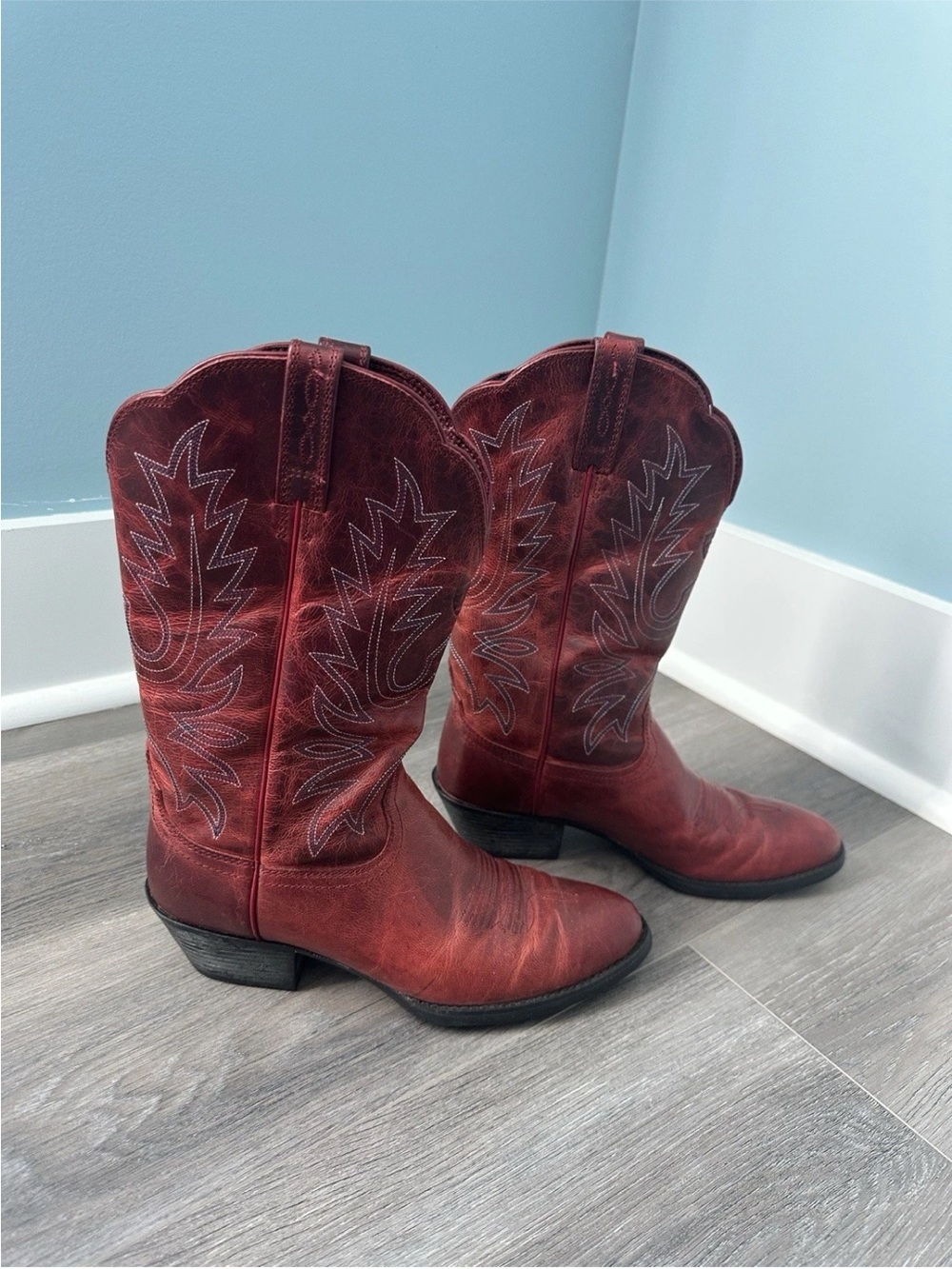 Ariat Burgundy Leather Western Lace-Up Ankle Boots